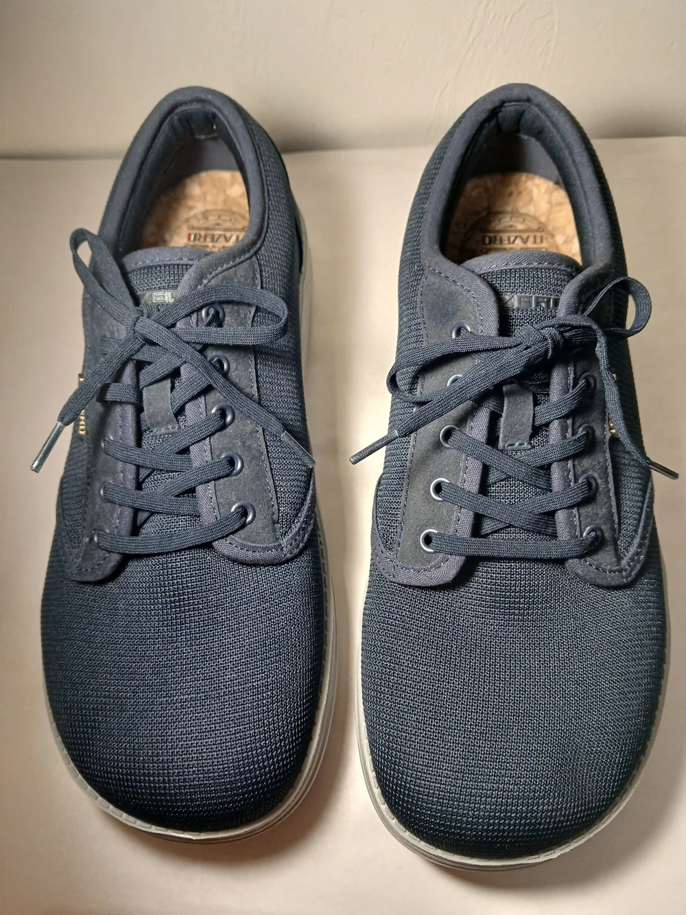 Itazero Men's Navy Blue Orthopedic-Style Sneakers Sz. 9.5